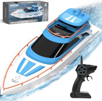 Remote Control Boats for Pools and Lakes