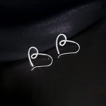 New Classic Love Stud Earrings￼