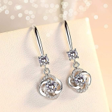  Women’s Diamond Drop Earring Creative Four-leaf Pendant Hypoallergenic Earrings