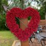  Heart-Shaped Valentine’s Day Wreath￼